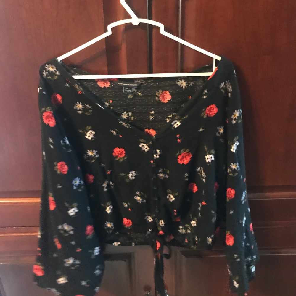 flowery cropped blouse